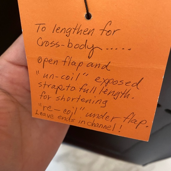 ‼️CAROL RISLEY‼️ Unique Leather Handbag with Resin clasp - Picture 7 of 7